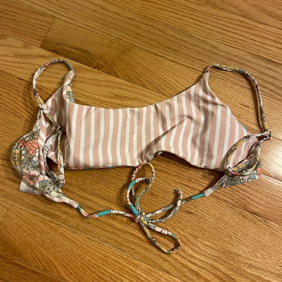 o’neill surfside wildflower reversible bralette bikini top - Picture 2 of 7